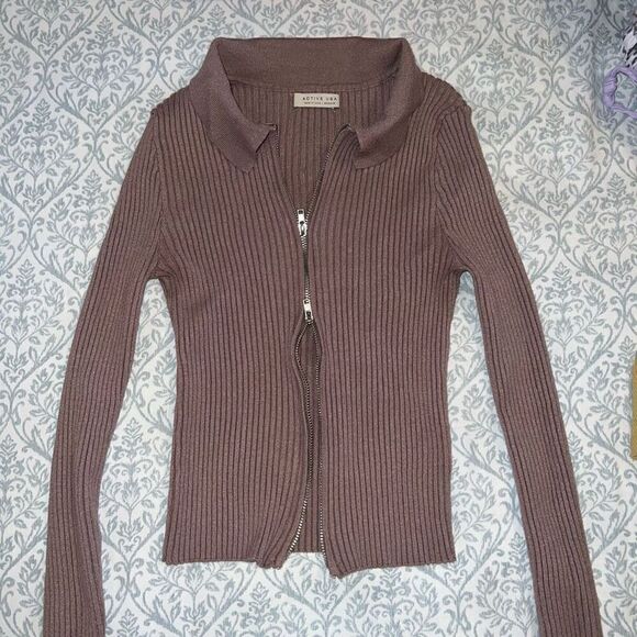 Nude neutral ribbed t-shirt and long sleeve top size M bundle - Picture 2 of 7